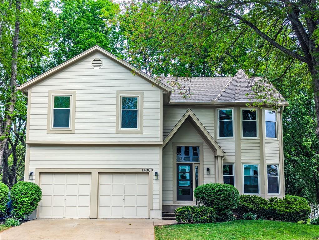 Listing Photo MLS #HMS2545214