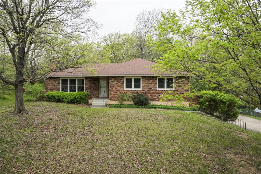 Listing Photo MLS #HMS2545381