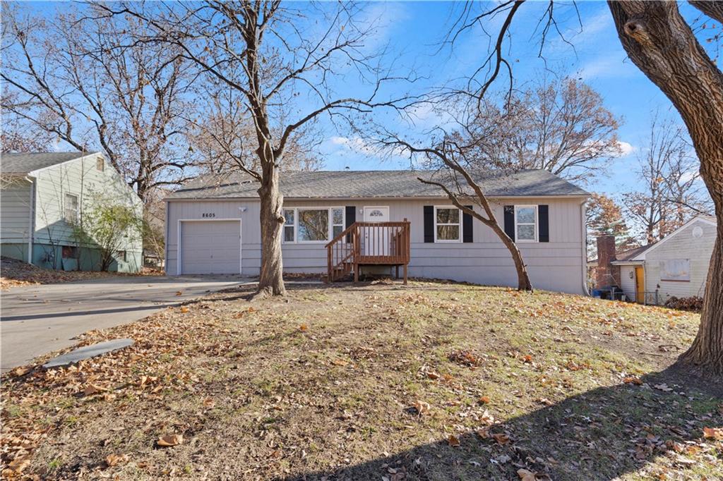 Listing Photo MLS #HMS2545422