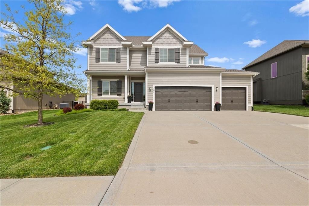 Listing Photo MLS #HMS2545445