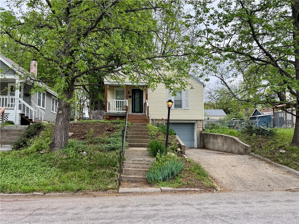 Listing Photo MLS #HMS2545496