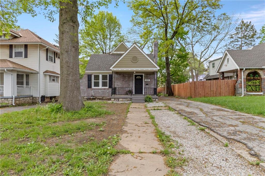 Listing Photo MLS #HMS2545514