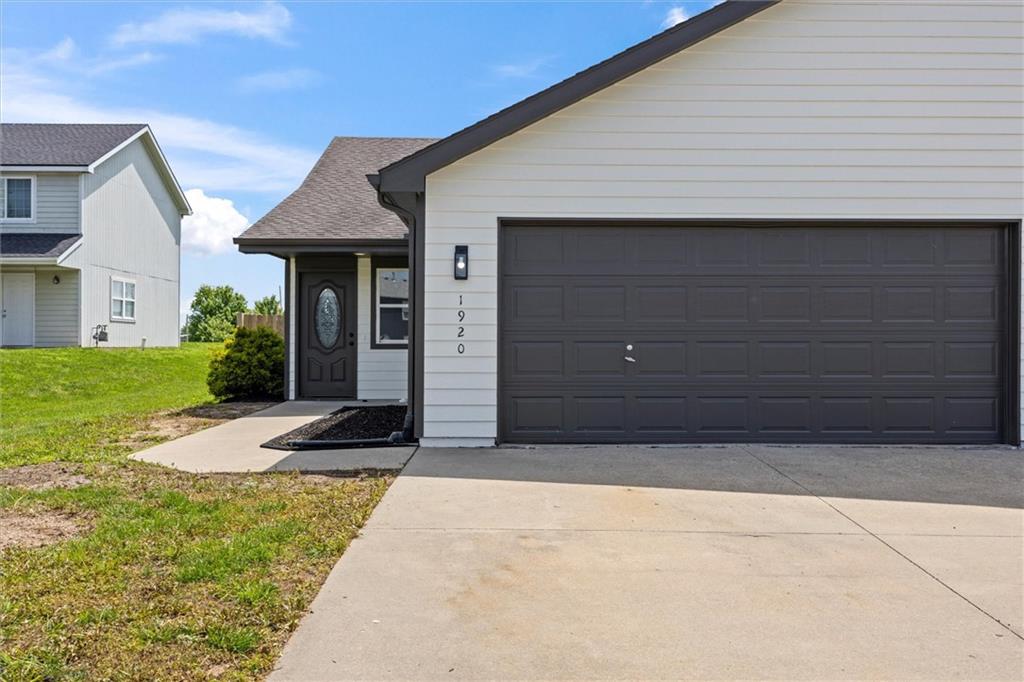 Listing Photo MLS #HMS2545517