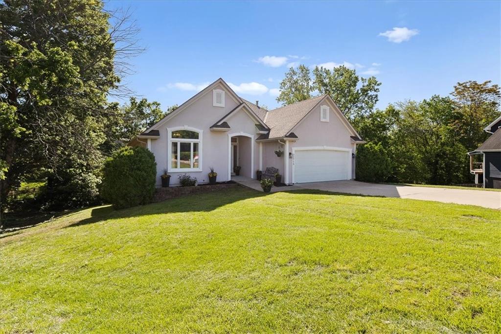 Listing Photo MLS #HMS2545541