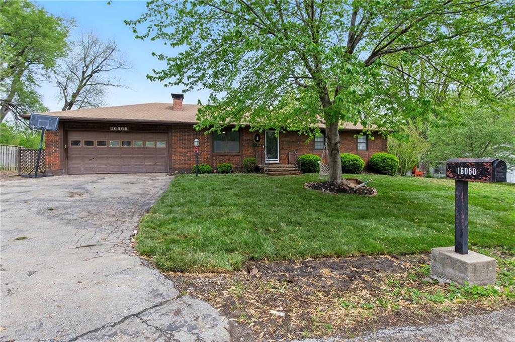 Listing Photo MLS #HMS2545651