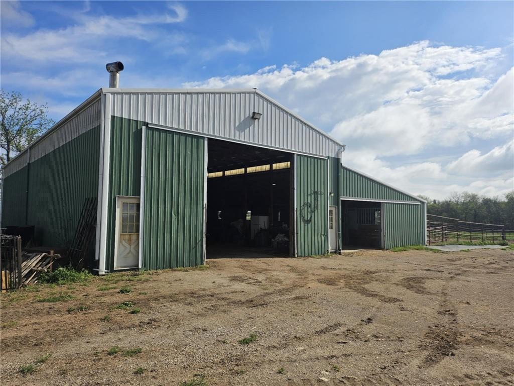 Listing Photo MLS #HMS2545814