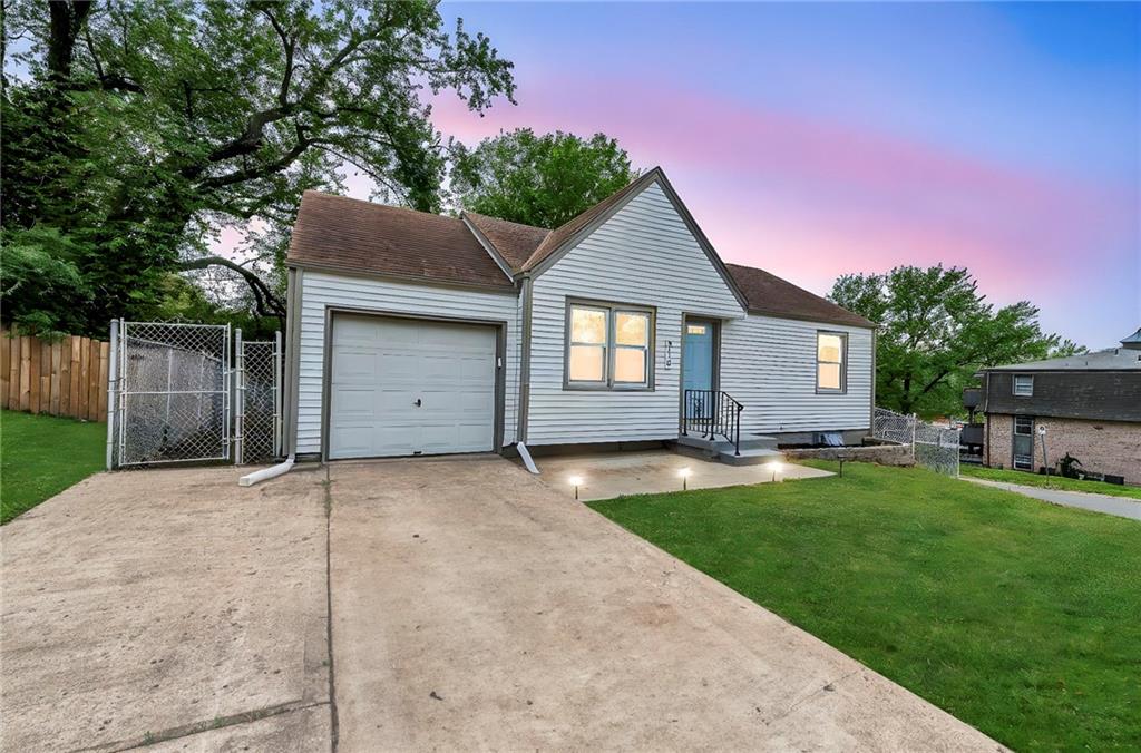 Listing Photo MLS #HMS2545870