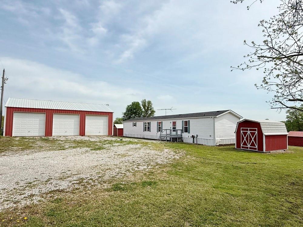Listing Photo MLS #HMS2545921
