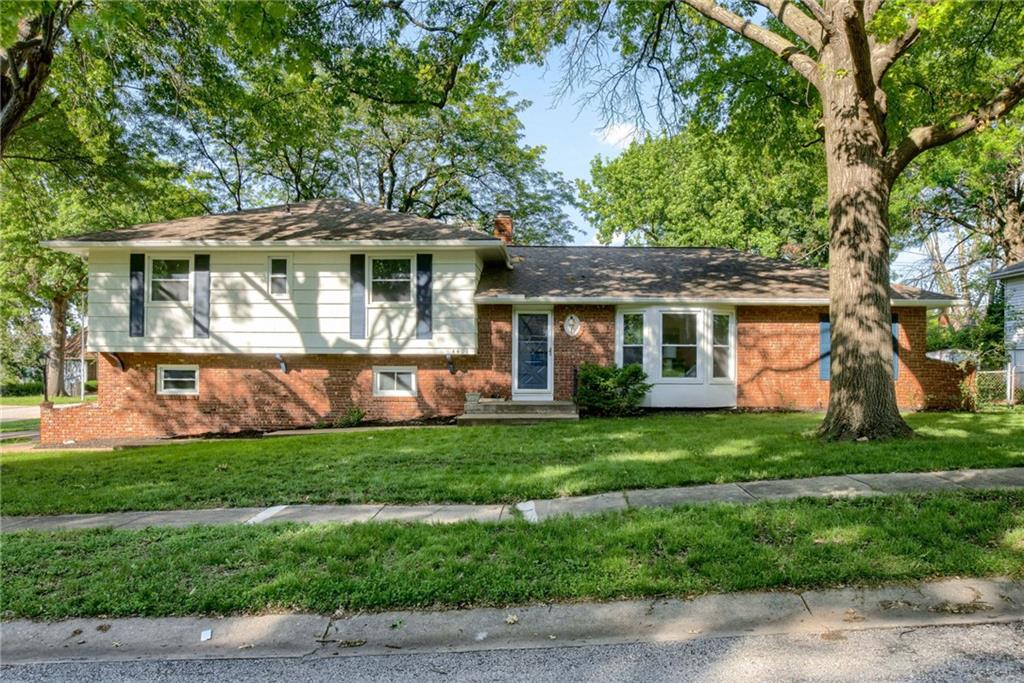 Listing Photo MLS #HMS2546078
