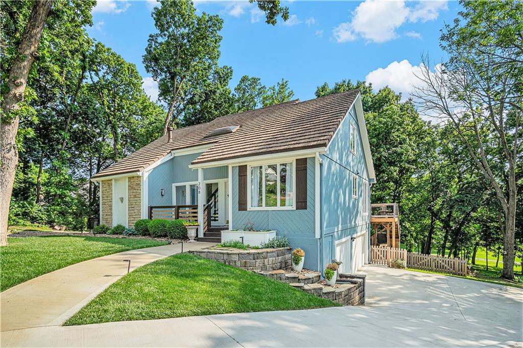 Listing Photo MLS #HMS2546089