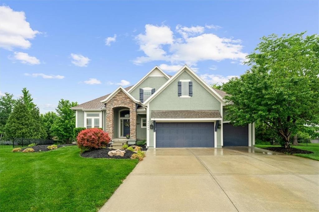 Listing Photo MLS #HMS2546268