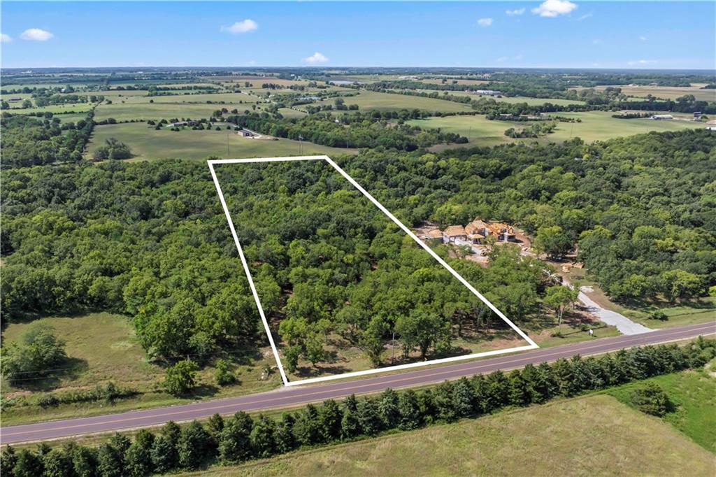 Listing Photo MLS #HMS2546301