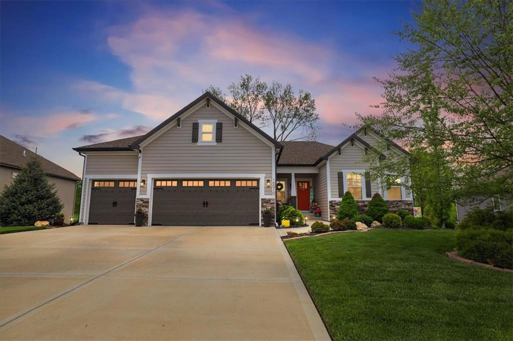 Listing Photo MLS #HMS2546319