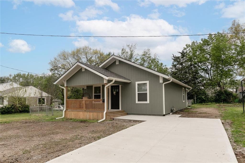 Listing Photo MLS #HMS2546536
