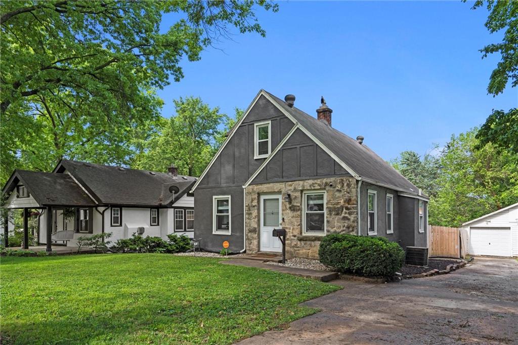 Listing Photo MLS #HMS2546540