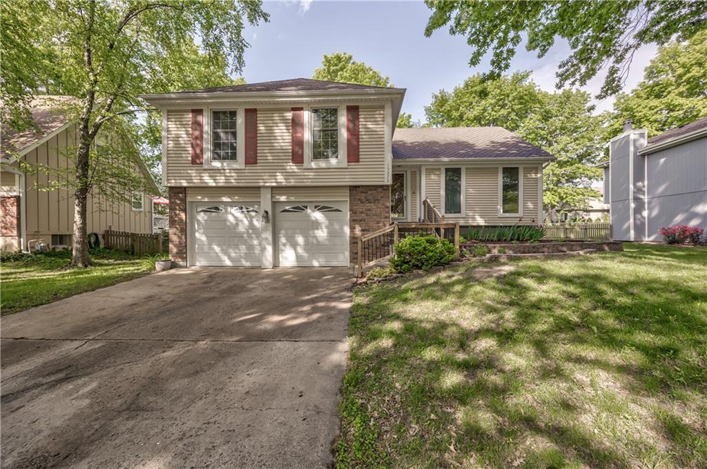 Listing Photo MLS #HMS2546835
