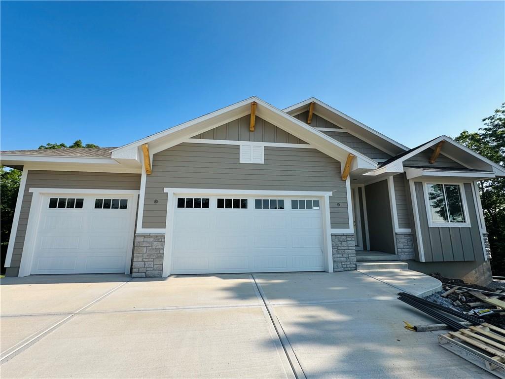 Listing Photo MLS #HMS2547011