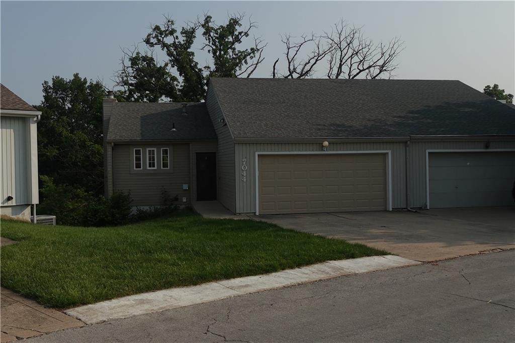 Listing Photo MLS #HMS2547270