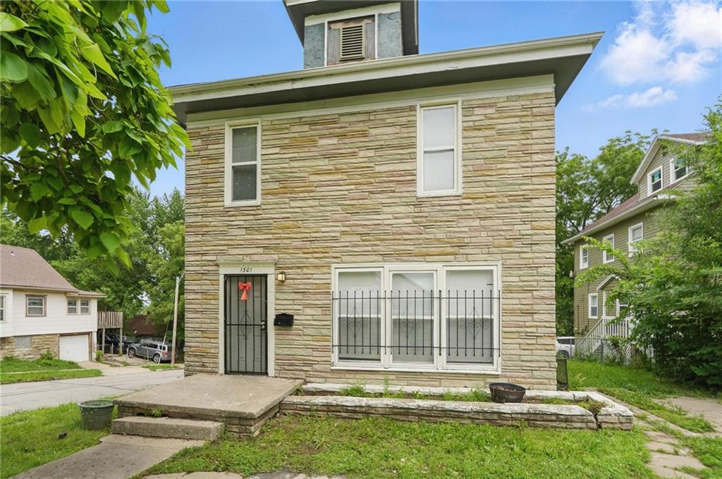 Listing Photo MLS #HMS2547290
