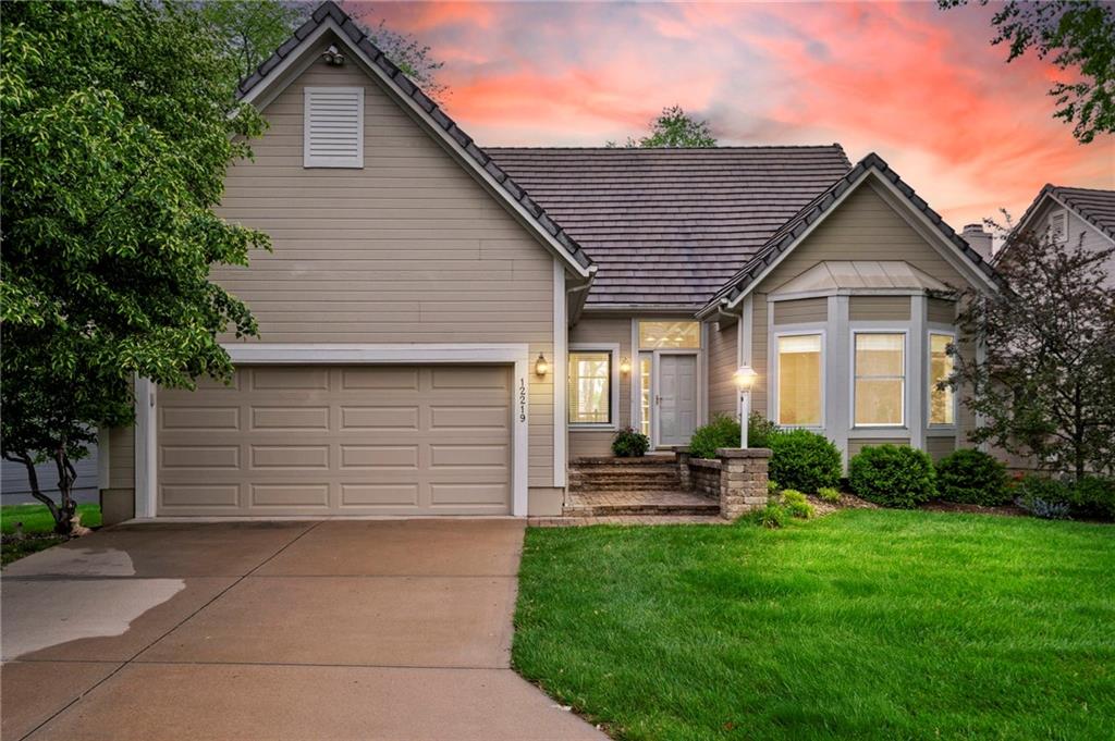Listing Photo MLS #HMS2547296