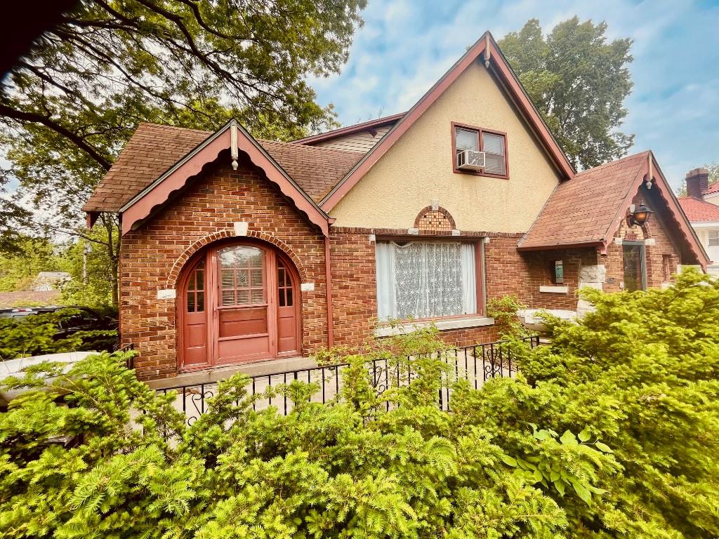 Listing Photo MLS #HMS2547430