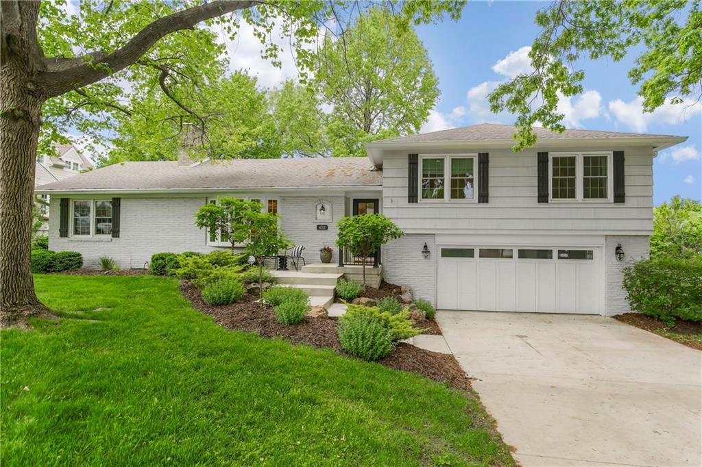 Listing Photo MLS #HMS2547448
