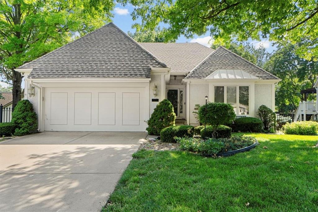 Listing Photo MLS #HMS2547745