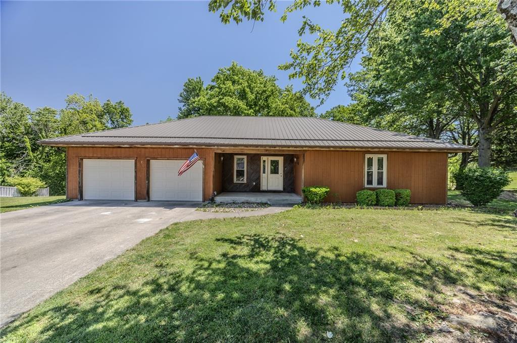 Listing Photo MLS #HMS2547783