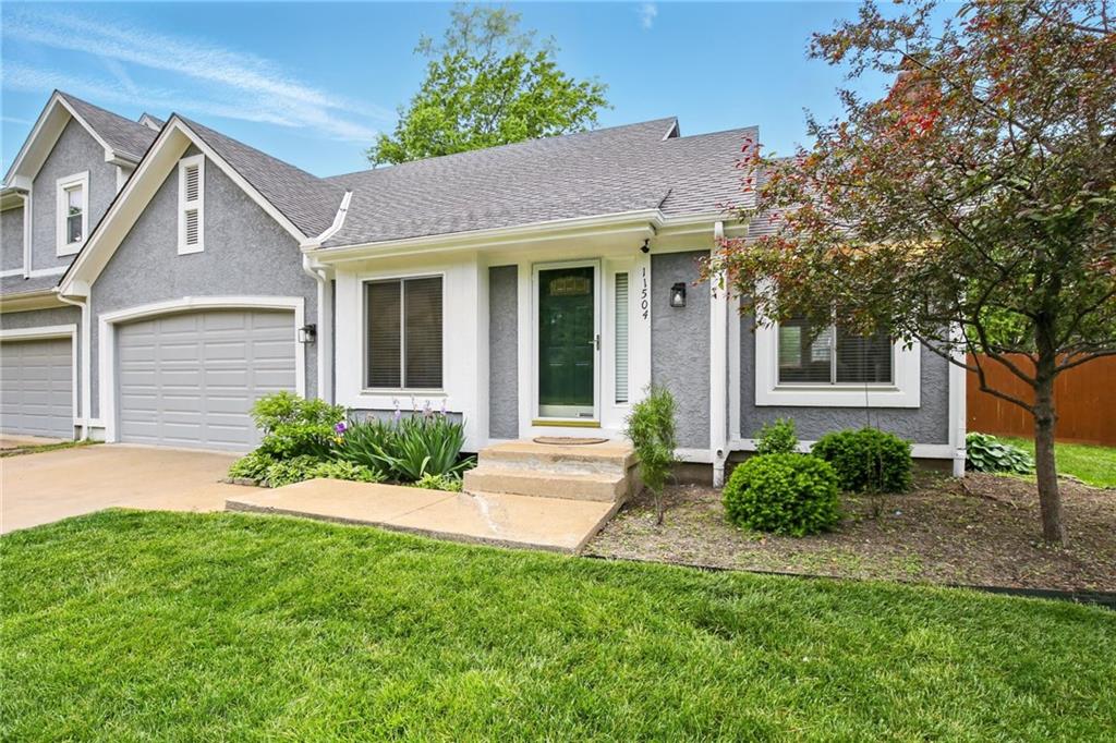 Listing Photo MLS #HMS2547836