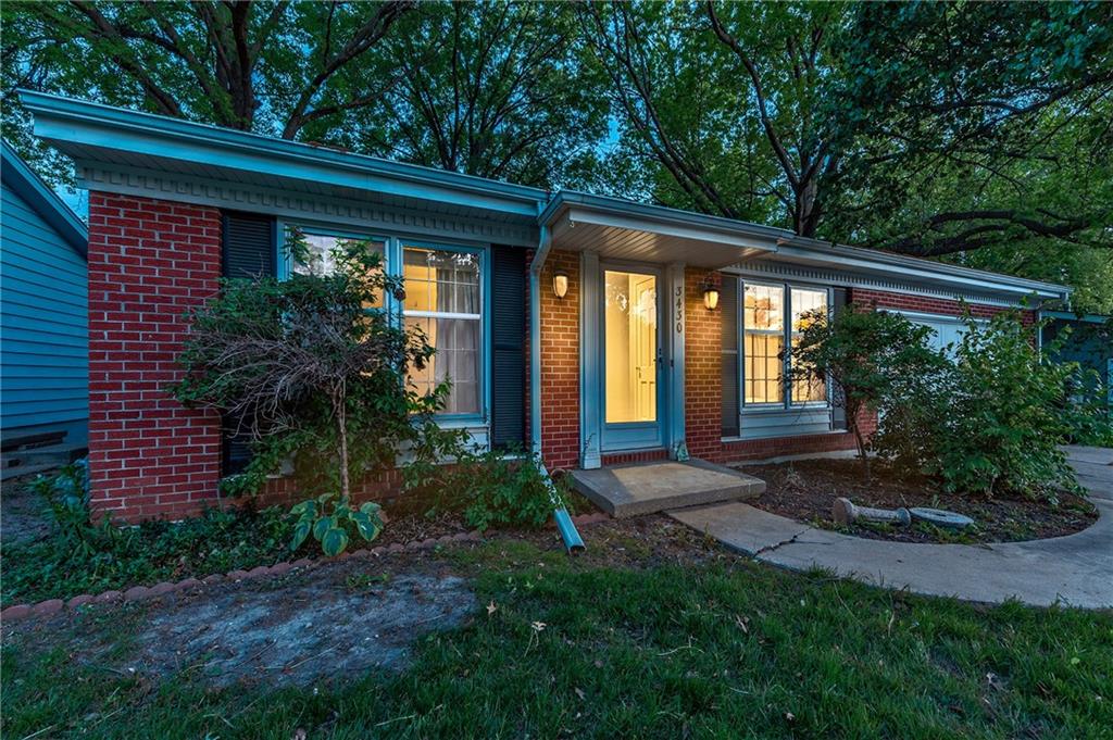 Listing Photo MLS #HMS2547842