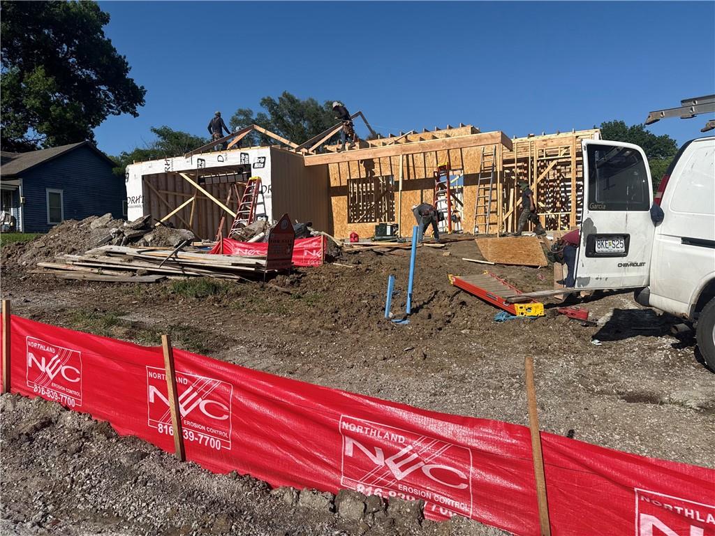 Listing Photo MLS #HMS2547860