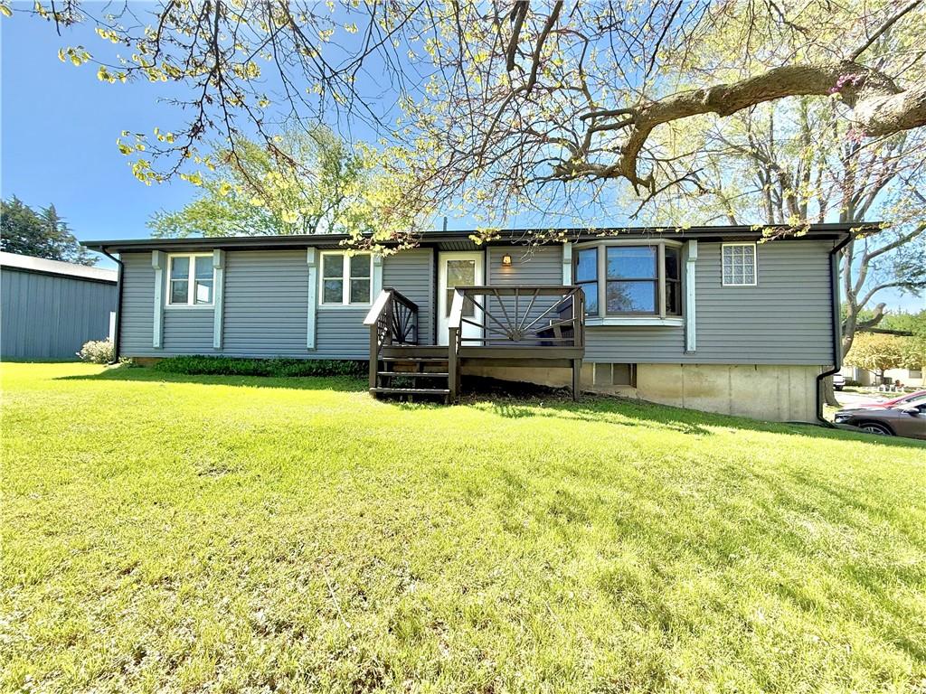 Listing Photo MLS #HMS2547885