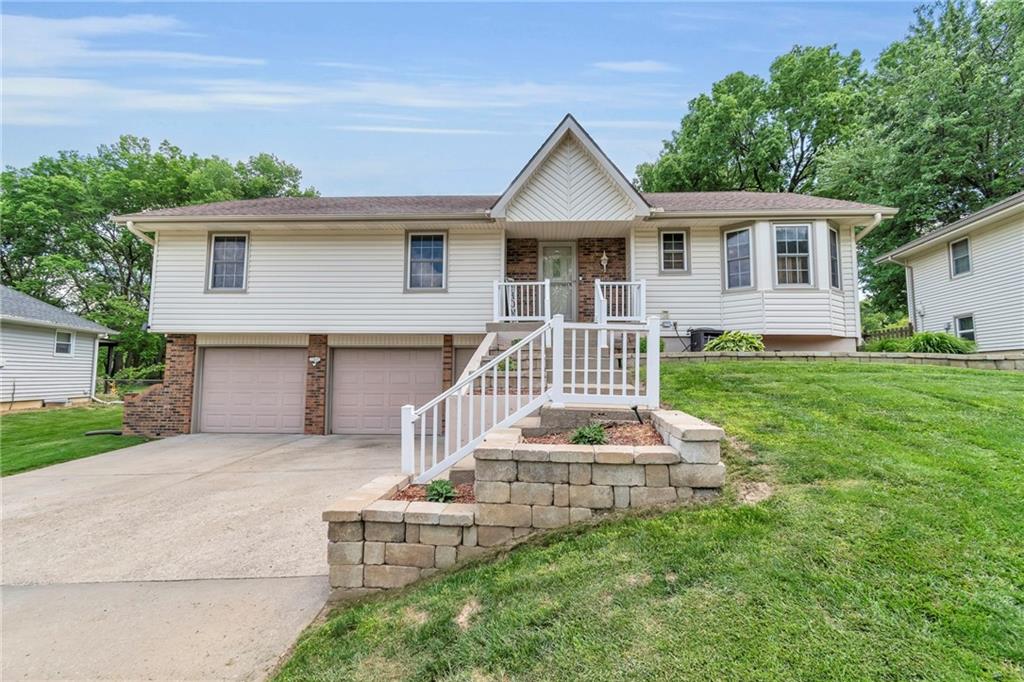 Listing Photo MLS #HMS2547940