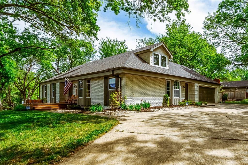 Listing Photo MLS #HMS2547980