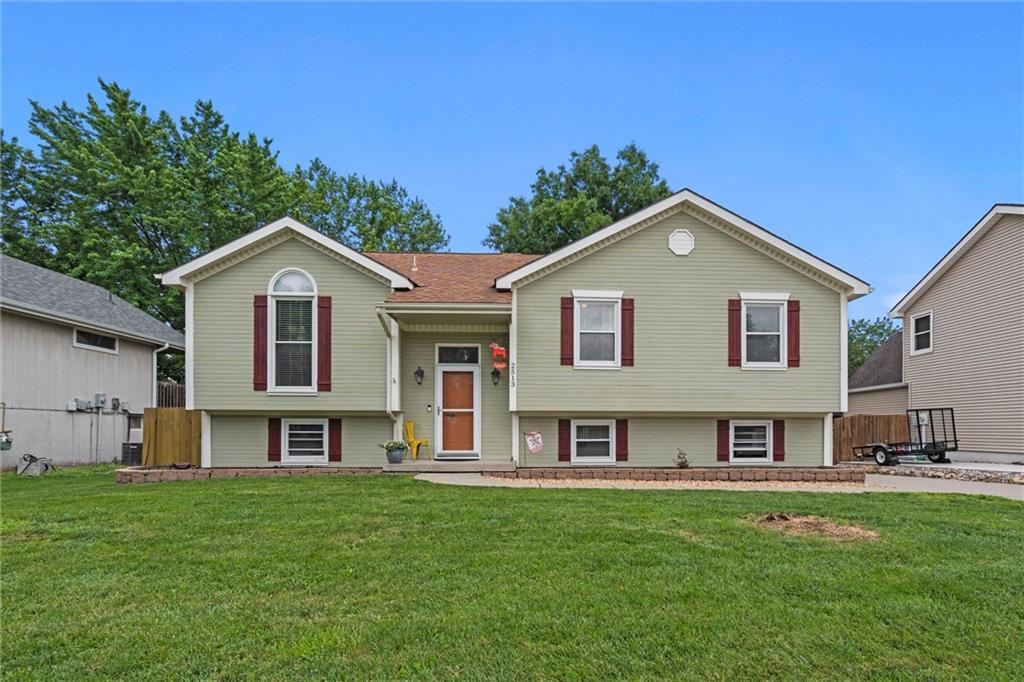 Listing Photo MLS #HMS2547985