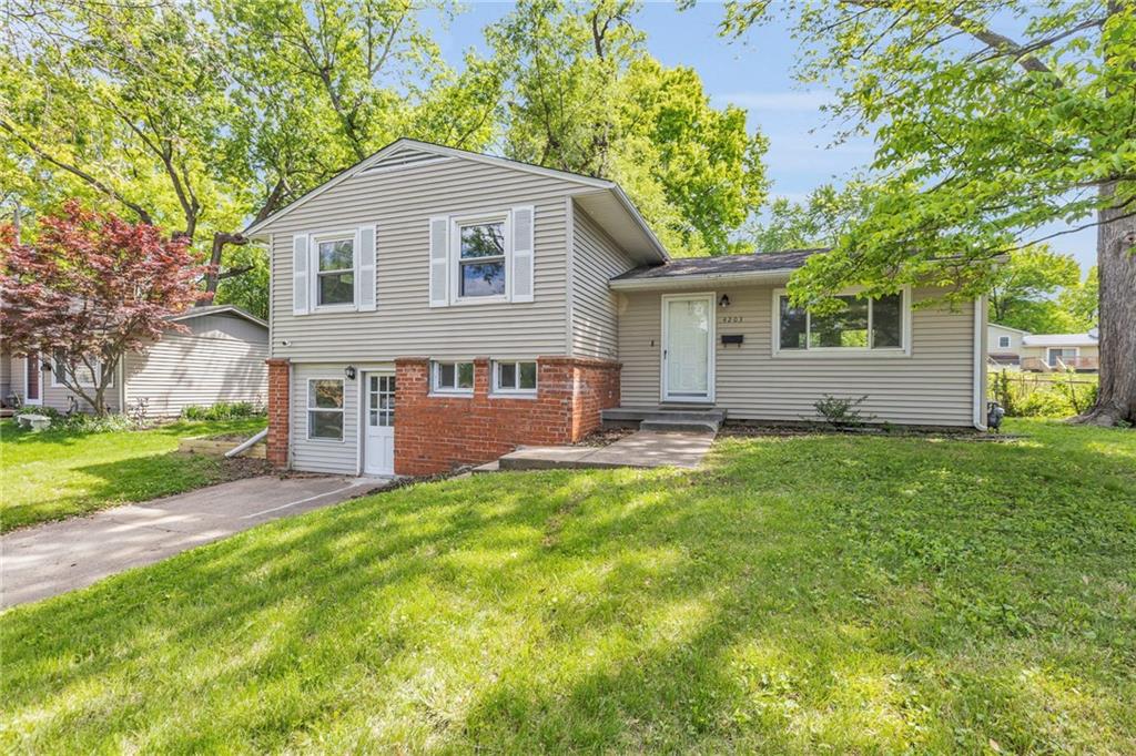 Listing Photo MLS #HMS2548067