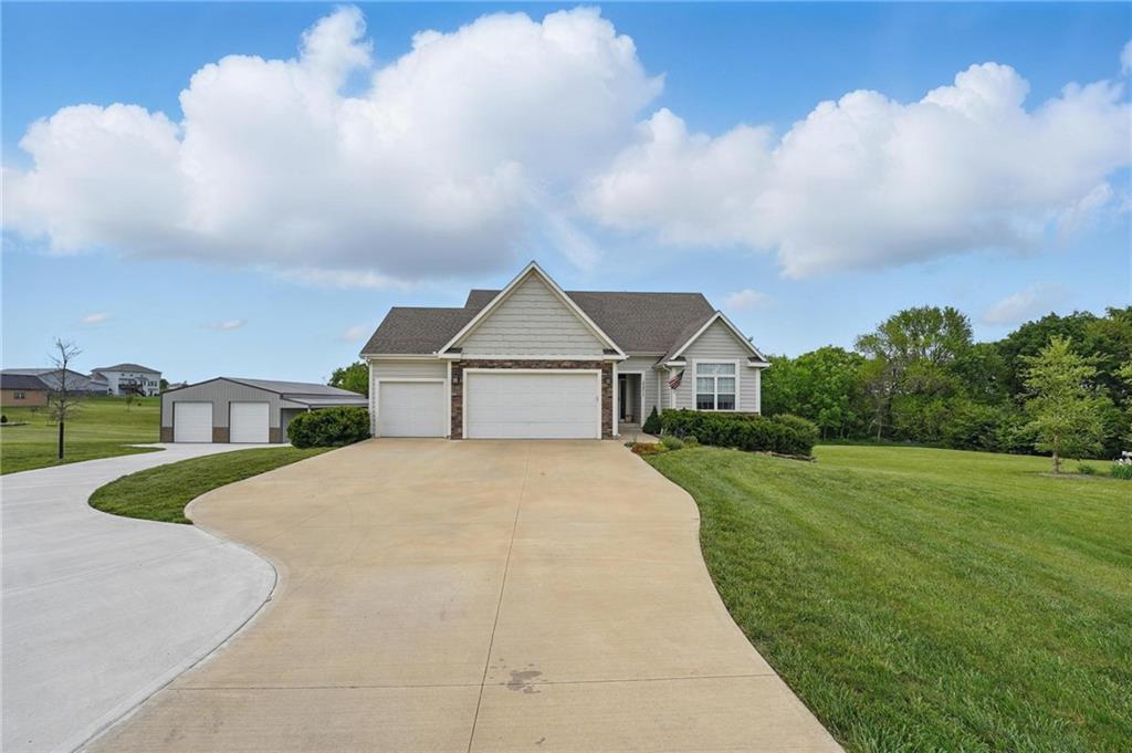 Listing Photo MLS #HMS2548115
