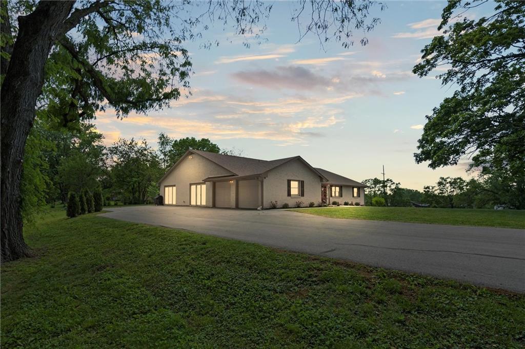 Listing Photo MLS #HMS2548142