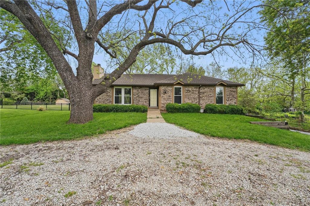 Listing Photo MLS #HMS2548193