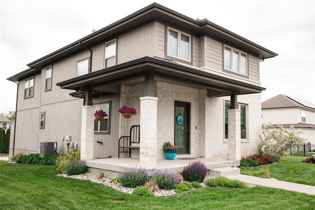 Listing Photo MLS #HMS2548296