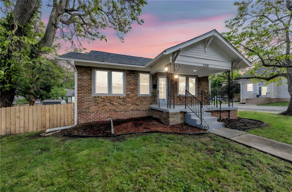 Listing Photo MLS #HMS2548381