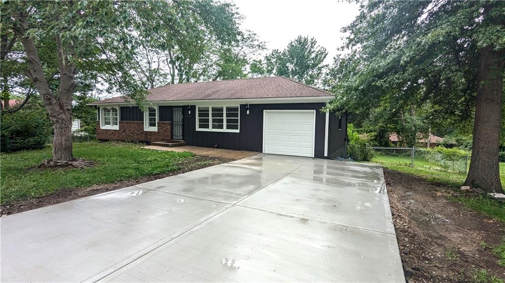 Listing Photo MLS #HMS2548386