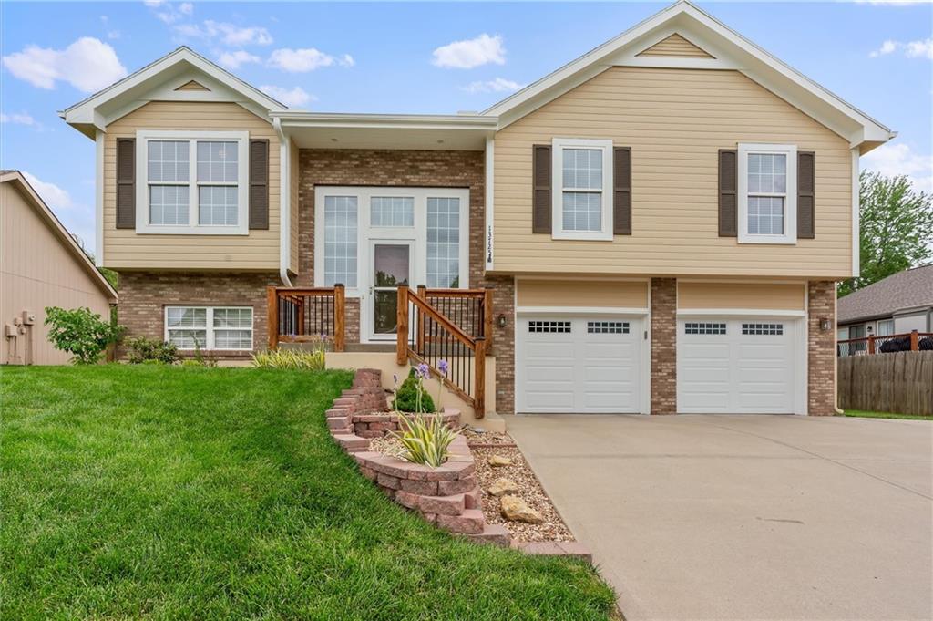 Listing Photo MLS #HMS2548470