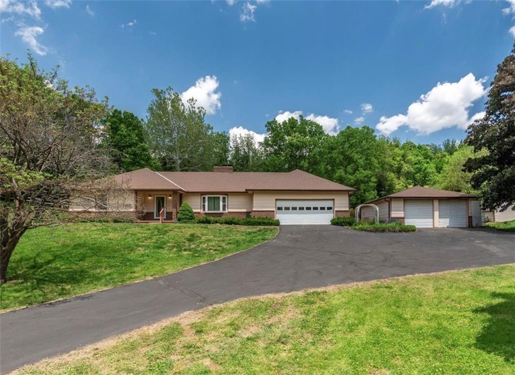 Listing Photo MLS #HMS2548656