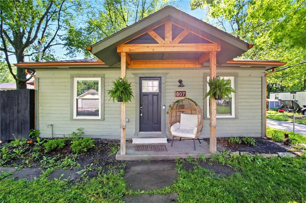 Listing Photo MLS #HMS2548819