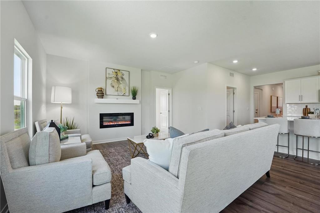 Listing Photo MLS #HMS2548837