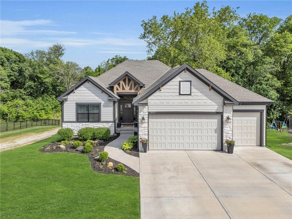 Listing Photo MLS #HMS2548838