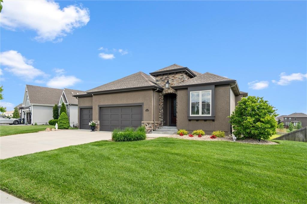 Listing Photo MLS #HMS2548857
