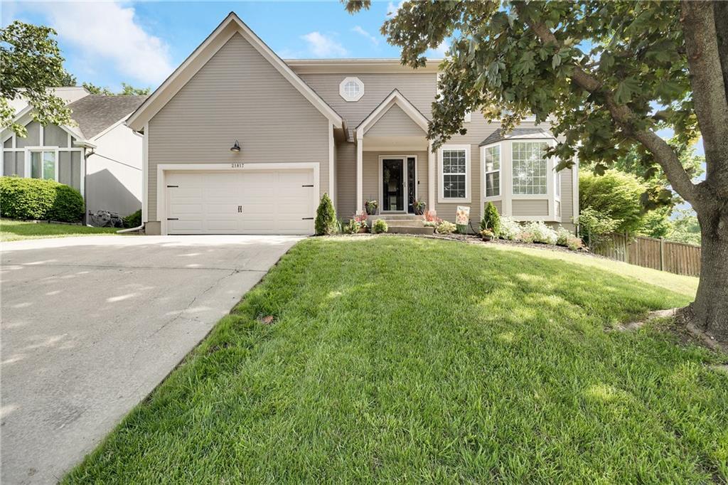 Listing Photo MLS #HMS2549021