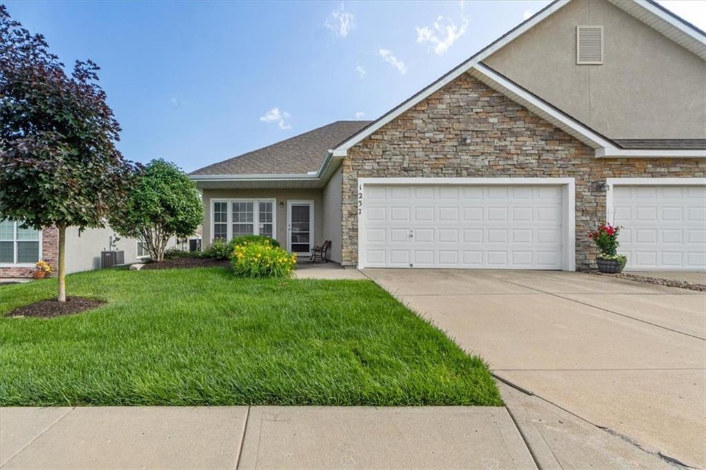 Listing Photo MLS #HMS2549126
